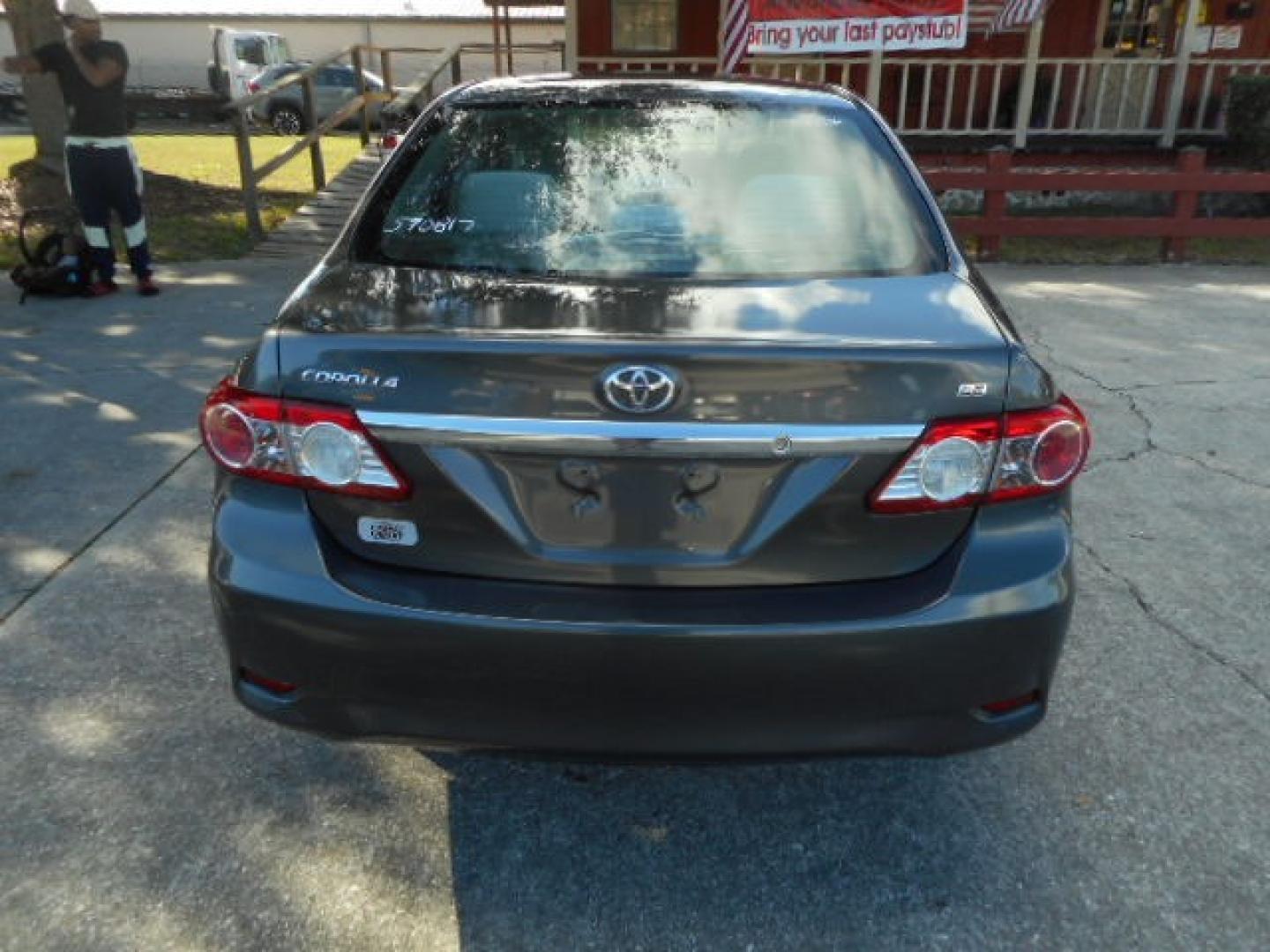 2011 SILVER TOYOTA COROLLA BASE; S; LE; (2T1BU4EE2BC) , located at 1200 Cassat Avenue, Jacksonville, FL, 32205, (904) 695-1885, 30.302404, -81.731033 - Photo#5